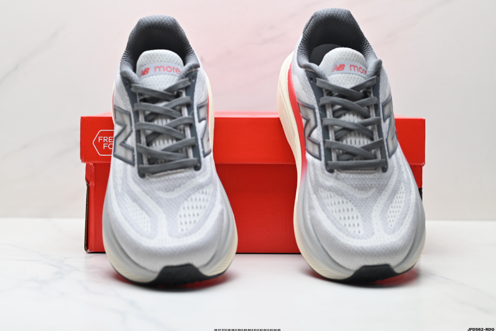 New Balance NB Fresh Foam 舒适运动 织物防滑耐磨低帮 马拉松跑步鞋 MMORXB6