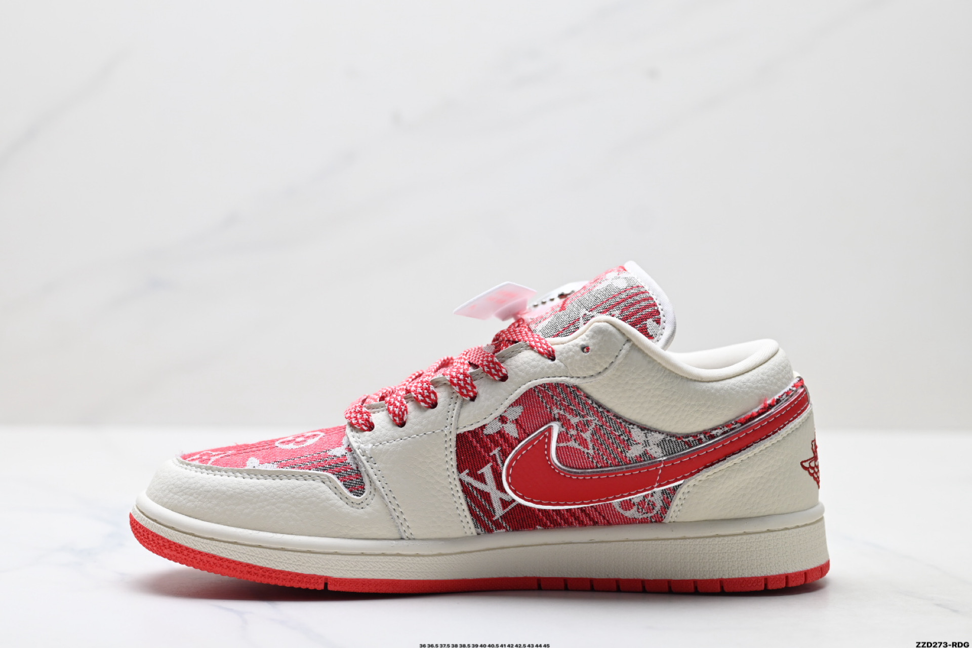 💰250
公司级✅Nike Air Jordan 1 Low
AJ1乔1低帮休闲板鞋 同步官方配色
市场唯一独家头层皮打造 原鞋原档案开发
原厂皮料 原档冲孔鞋头 正确满胶鞋垫 四线拉帮 原厂织唛标 鞋舌高弹海绵填充
官方货号:QG1988-010
Size:36 36.5 37.5 38 38.5 39 40 40.5 41 42 42.5 43 44 45
ID:ZZD273-RDG
