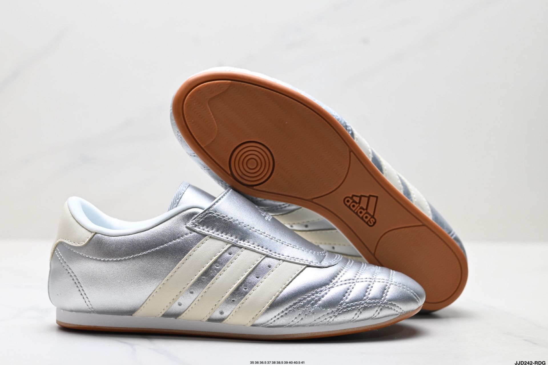 Adidas Originals Taekwondo 阿迪达斯 运动舒适 防滑耐磨包裏性低帮 训练鞋 JS4023