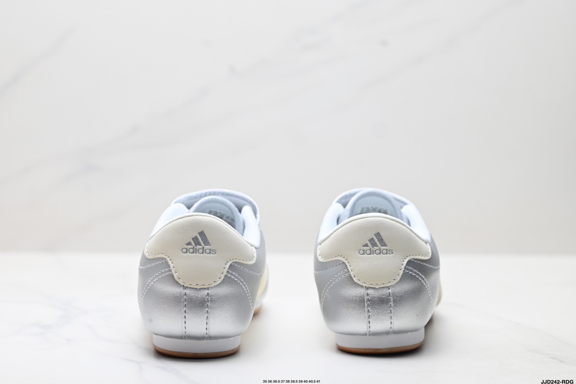 Adidas Originals Taekwondo 阿迪达斯 运动舒适 防滑耐磨包裏性低帮 训练鞋 JS4023