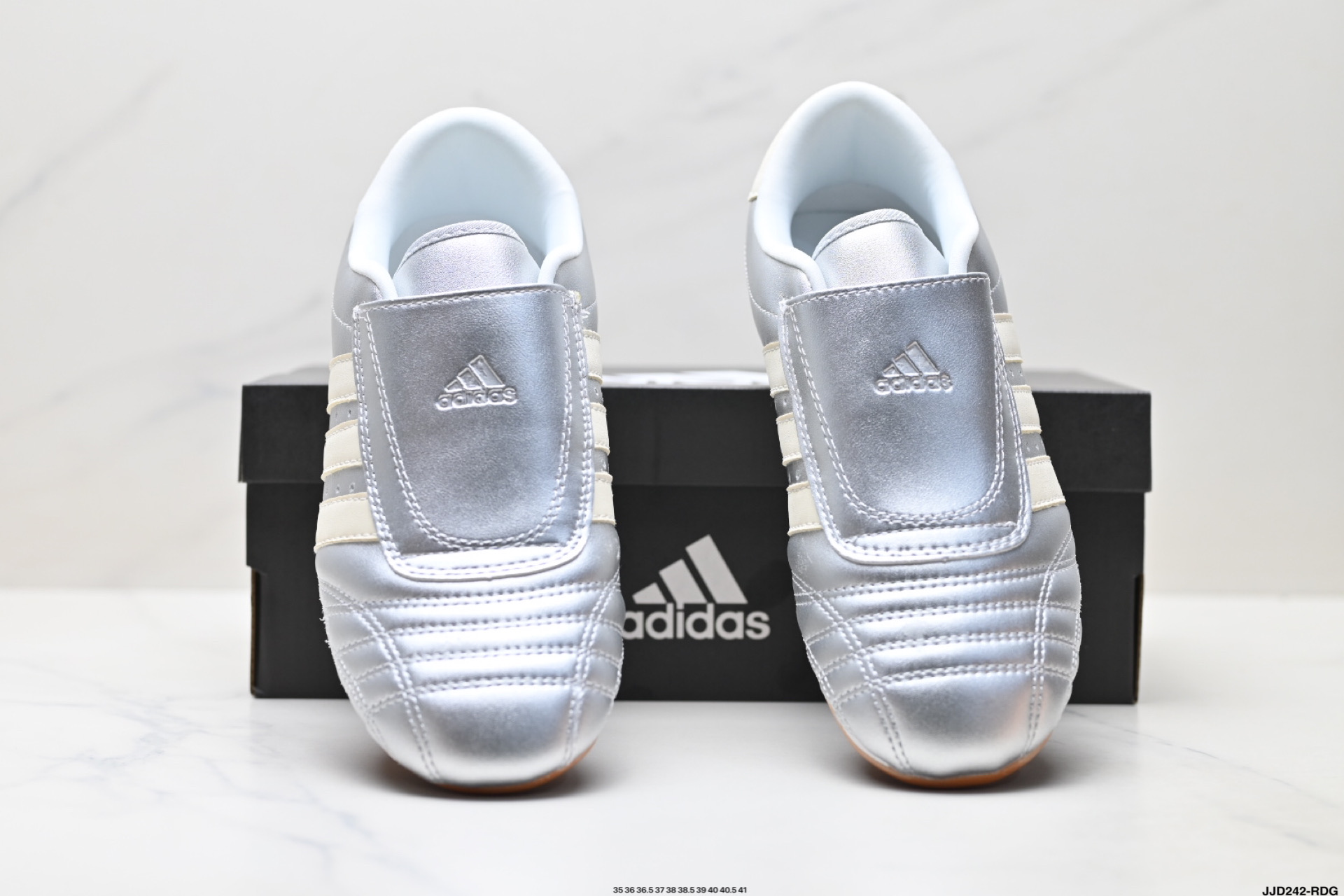 Adidas Originals Taekwondo 阿迪达斯 运动舒适 防滑耐磨包裏性低帮 训练鞋 JS4023