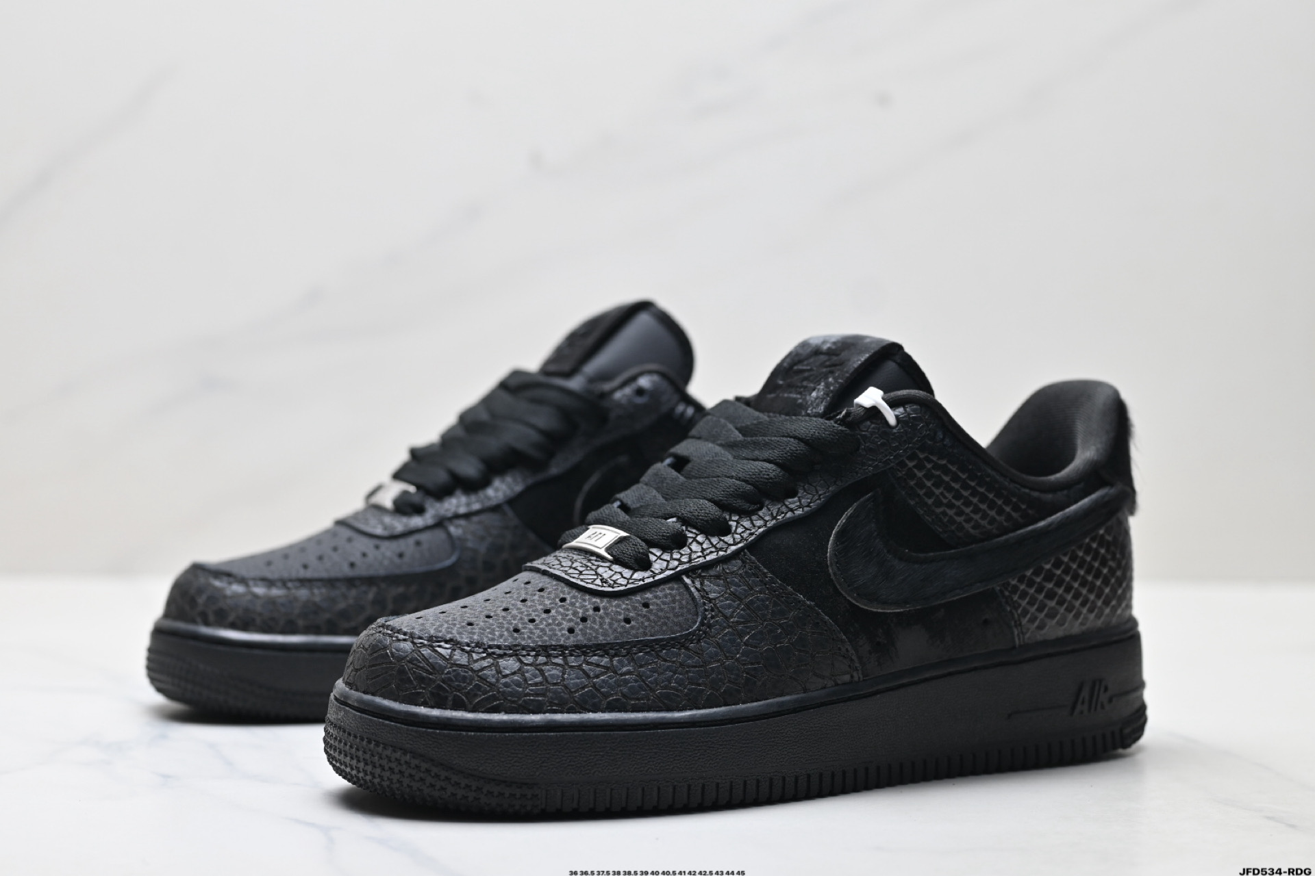 NIKE AIR FORCE 1‘07 HQ1977-001