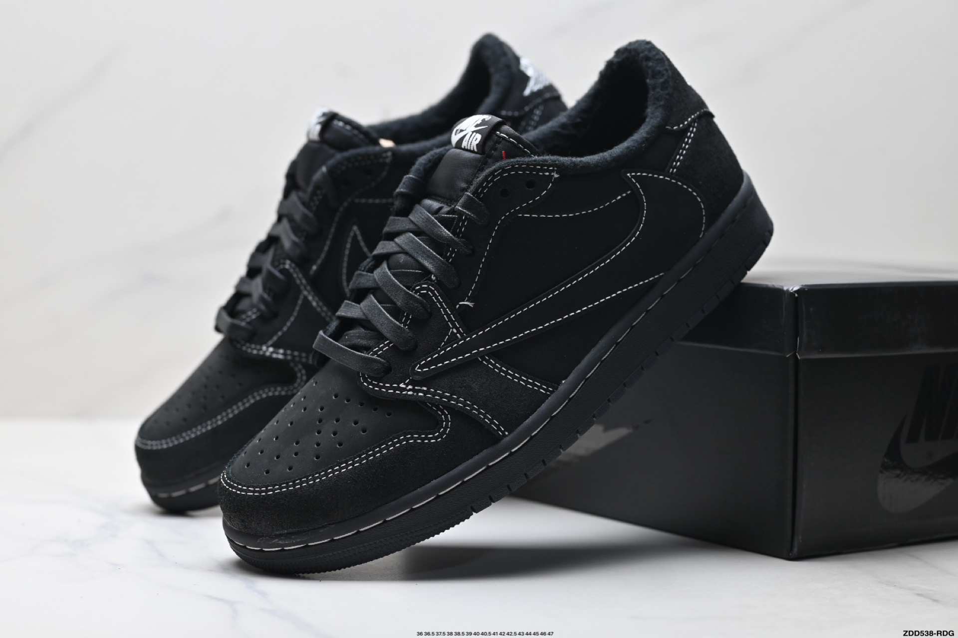 Nike Air Jordan 1 x Travis Scott AJ1倒勾 乔一倒钩 耐克 低帮文化篮球鞋 DM7866-001