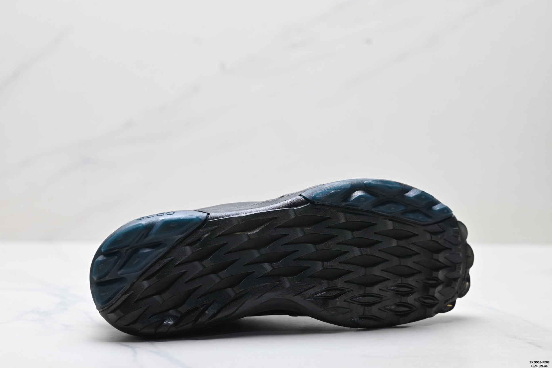 ecco爱步 城市休闲系列 气质百搭潮酷板鞋