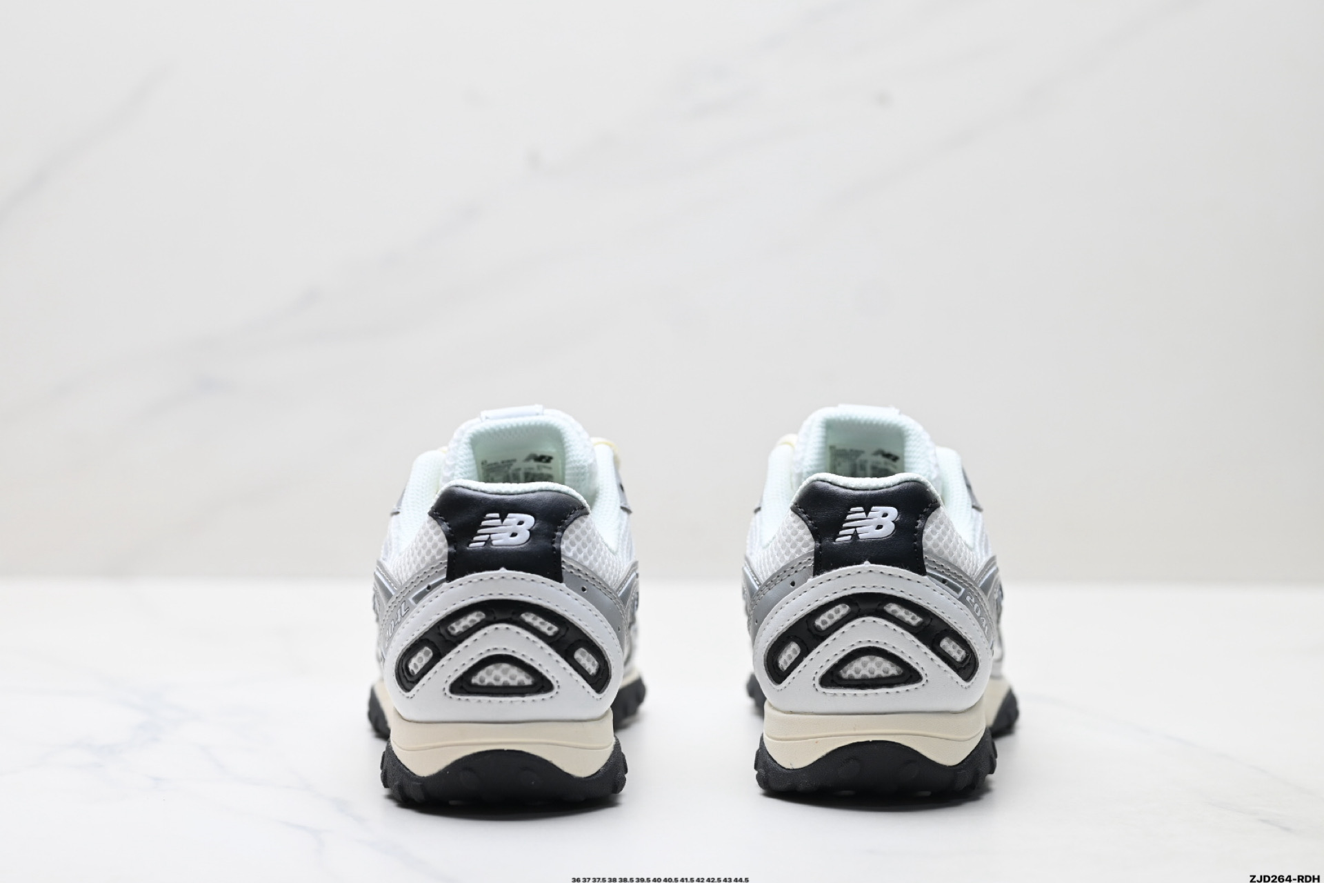 New Balance 204L系列 新百伦 薄底鞋 薄底皮质鞋带德训系 减震耐磨包裹性支撑轻便 低帮 生活休闲鞋 U204LSWD