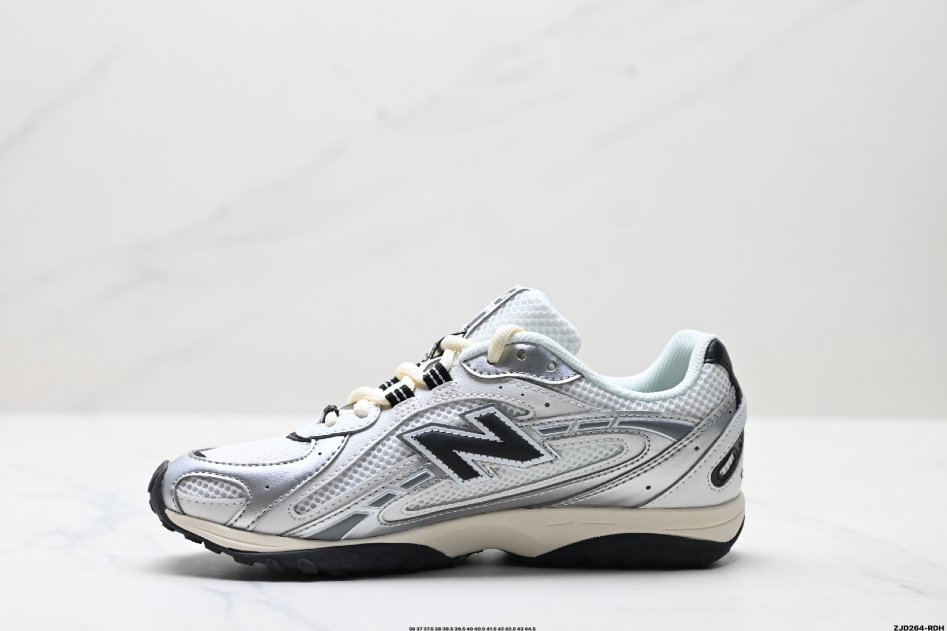 New Balance 204L系列 新百伦 薄底鞋 薄底皮质鞋带德训系 减震耐磨包裹性支撑轻便 低帮 生活休闲鞋 U204LSWD
