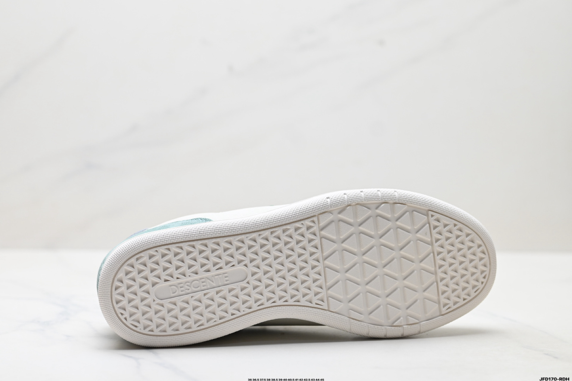 迪桑特DESCENTE CHRON COURT SB 复古轻质 耐磨低帮 生活休闲鞋 D5292LSN53