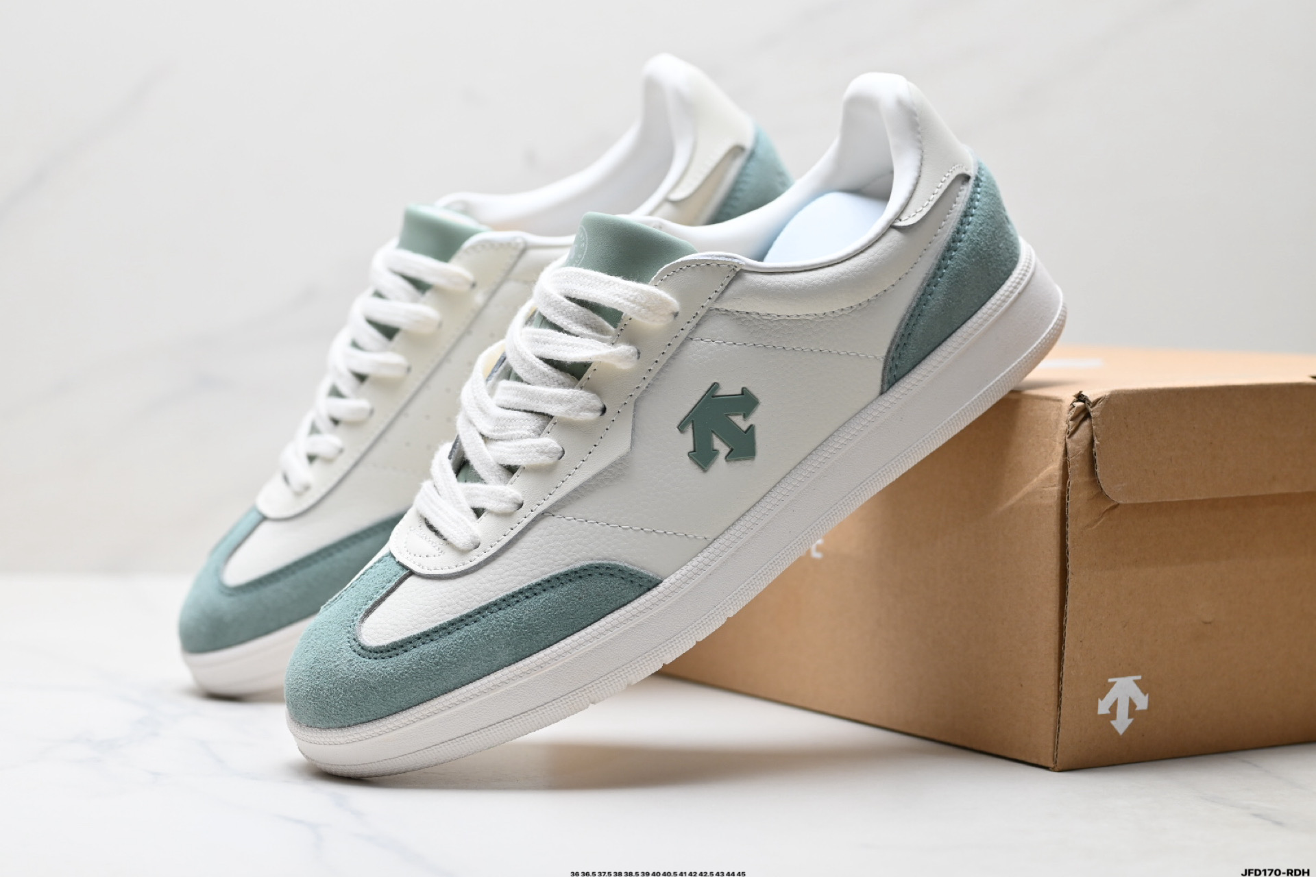 迪桑特DESCENTE CHRON COURT SB 复古轻质 耐磨低帮 生活休闲鞋 D5292LSN53