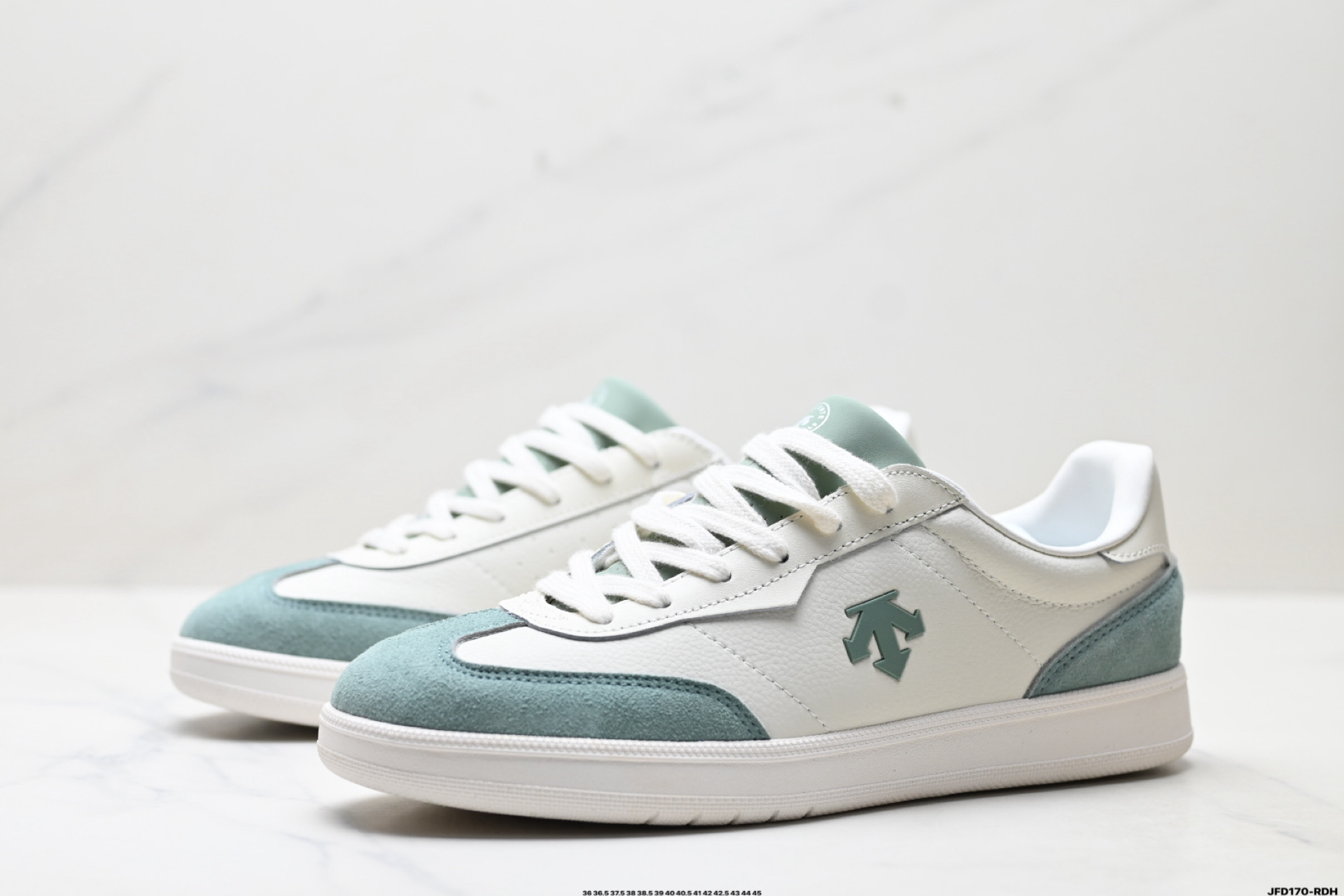 迪桑特DESCENTE CHRON COURT SB 复古轻质 耐磨低帮 生活休闲鞋 D5292LSN53