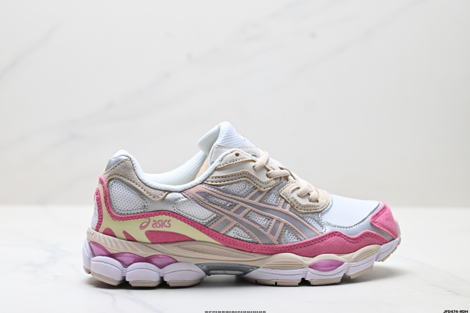 ASICS GEL-NYC 亚瑟士 透气网眼鞋面 配合部分合成革材质 采用全新AHAR+橡胶材质 更加耐磨 1203A789-103