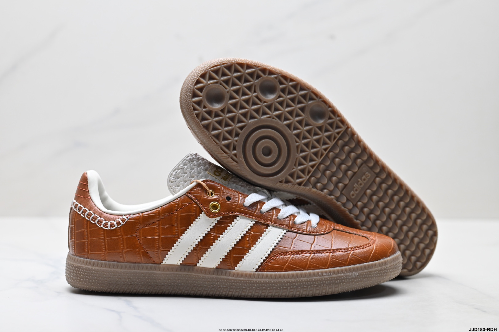 Adidas Originals Sambae 桑巴舞系列阿迪达斯 三叶草 绅士德训足球风百搭低帮休闲运动板鞋 JH9826