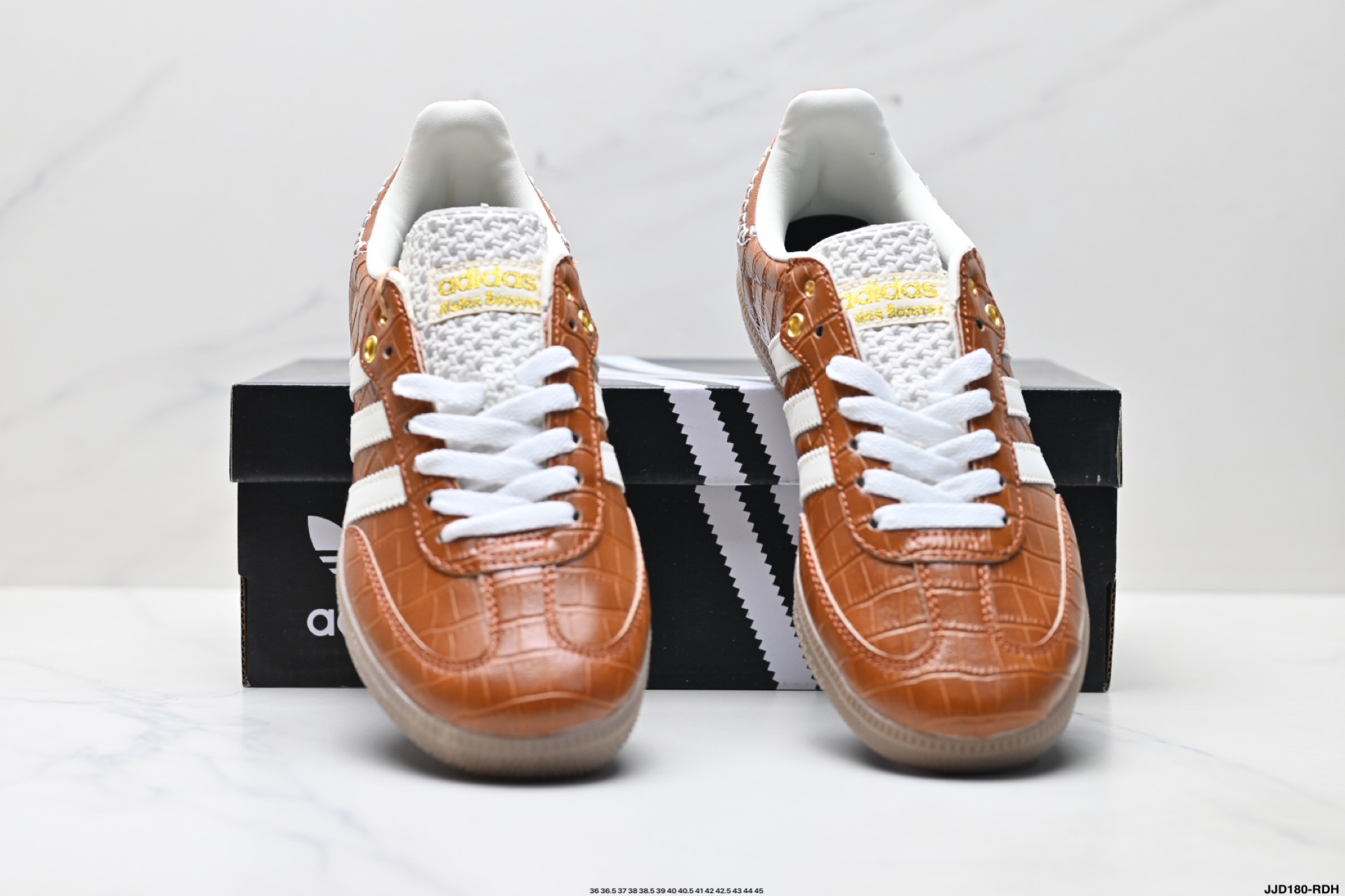 Adidas Originals Sambae 桑巴舞系列阿迪达斯 三叶草 绅士德训足球风百搭低帮休闲运动板鞋 JH9826