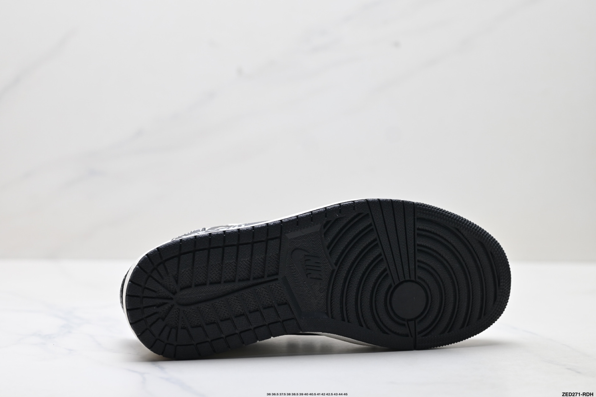 Nike Air Jordan 1 x Travis Scott AJ1倒勾 乔一倒钩 ‘DIY’定制 耐克 低帮文化篮球鞋 JW1188-161