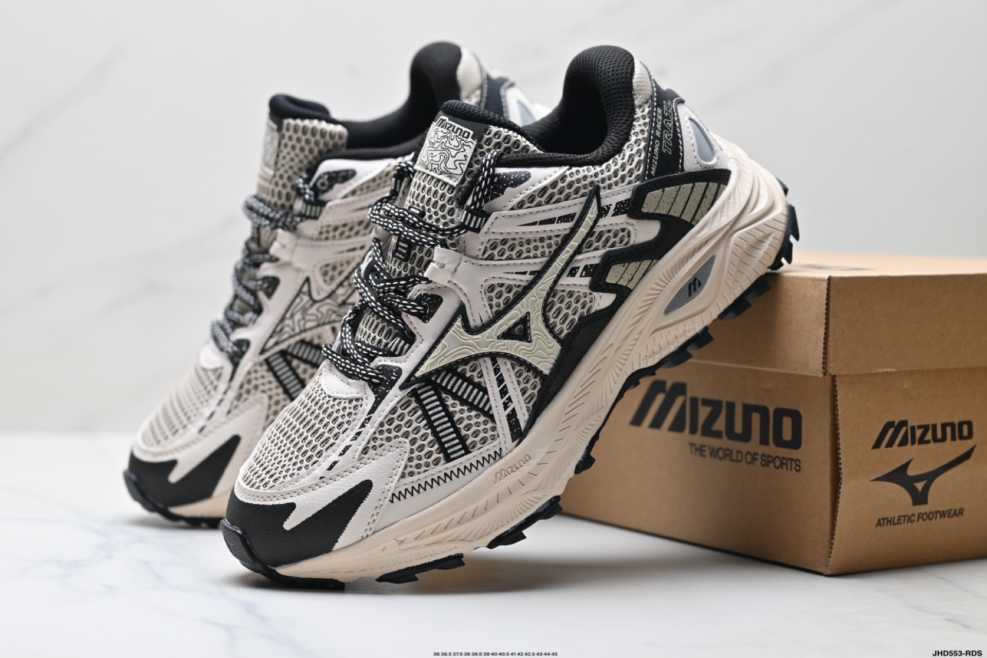 Mizuno美津浓男女25春夏新款透气缓震运动休闲跑步鞋 D1GH22