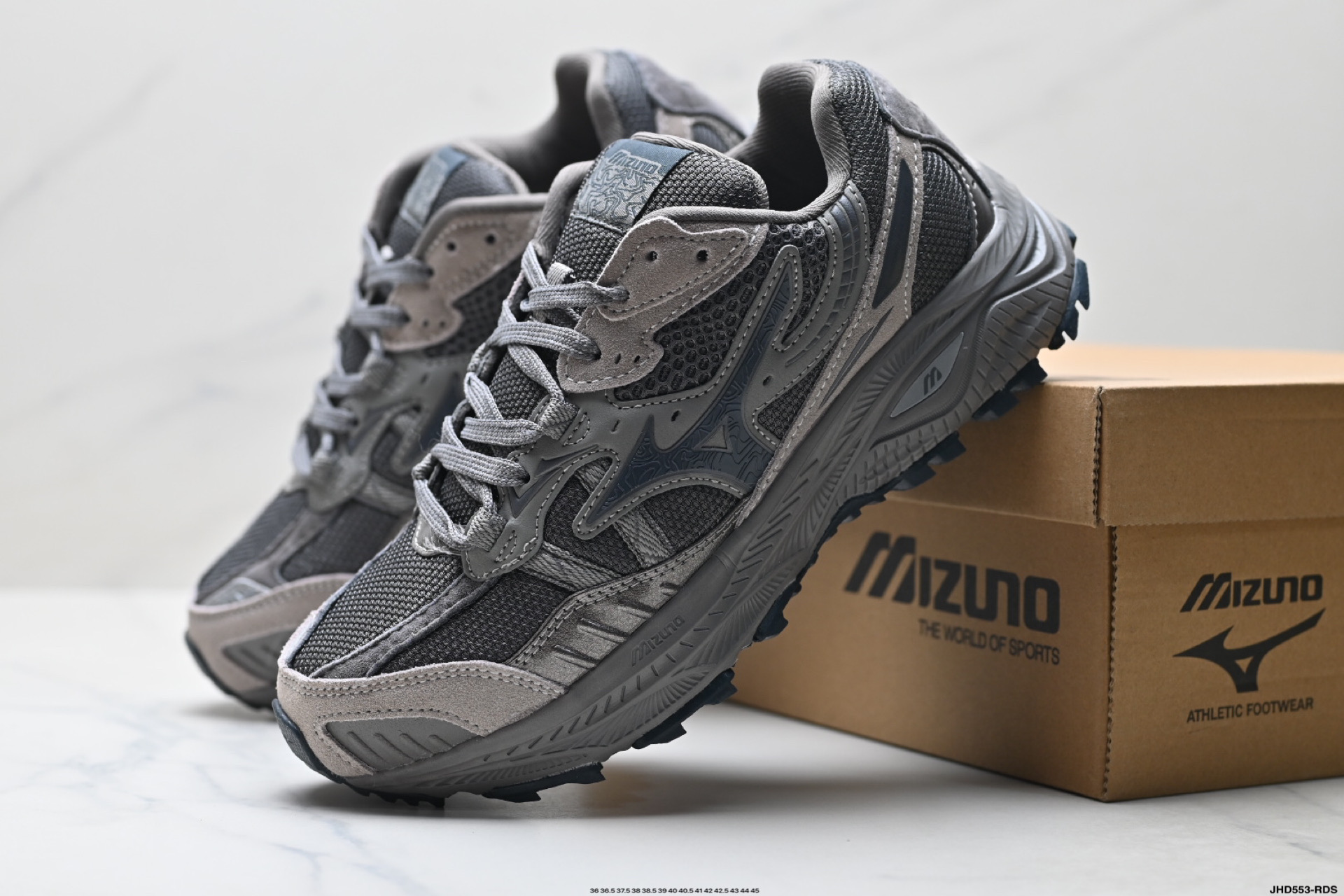 Mizuno美津浓男女25春夏新款透气缓震运动休闲跑步鞋 D1GH22