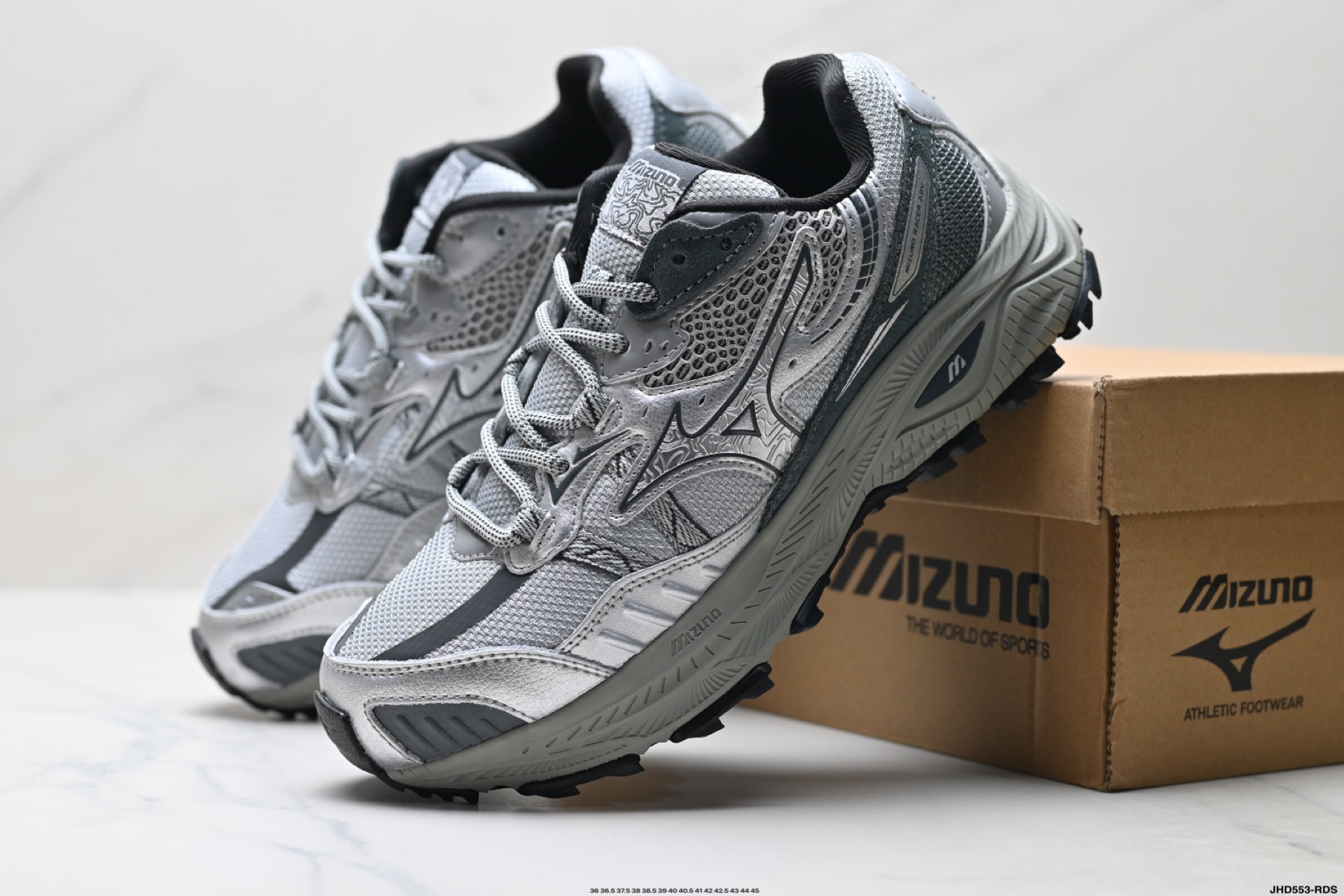 Mizuno美津浓男女25春夏新款透气缓震运动休闲跑步鞋 D1GH22