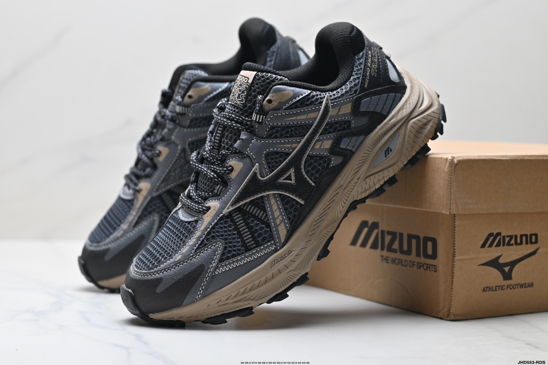 Mizuno美津浓男女25春夏新款透气缓震运动休闲跑步鞋 D1GH22