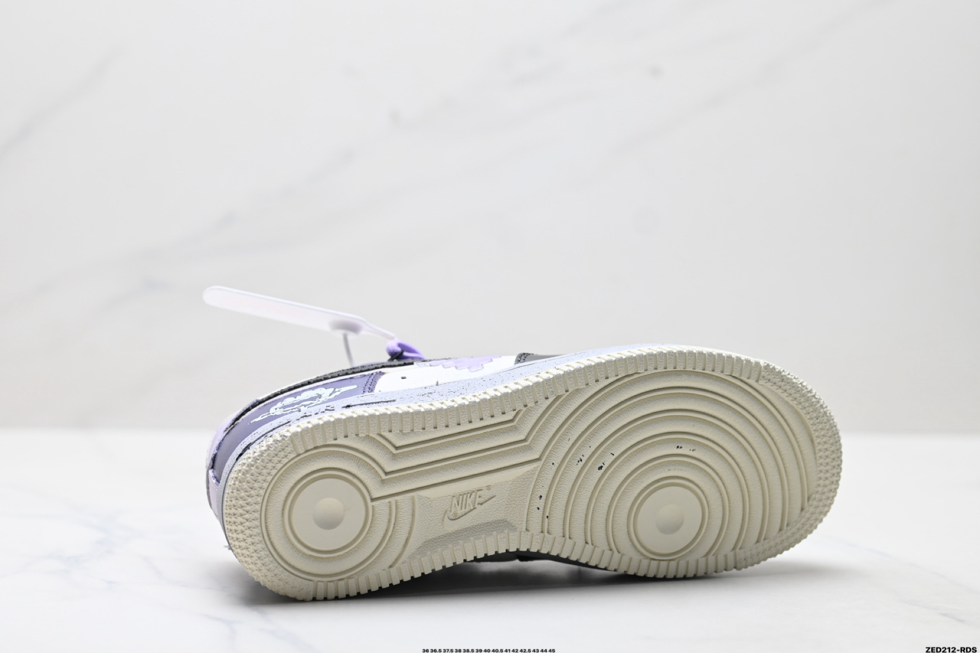 NIKE AIR FORCE 1‘07 WB CJ0304-106