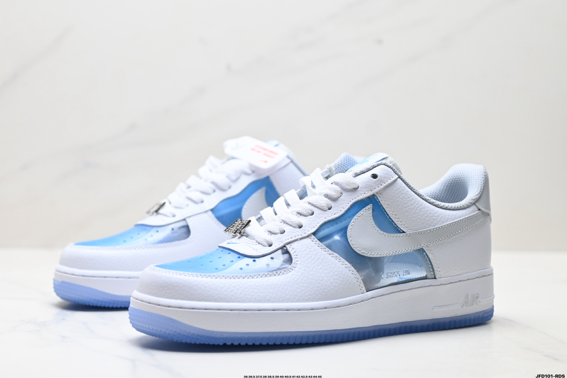 NIKE AIR FORCE 1‘07 IB5724-100