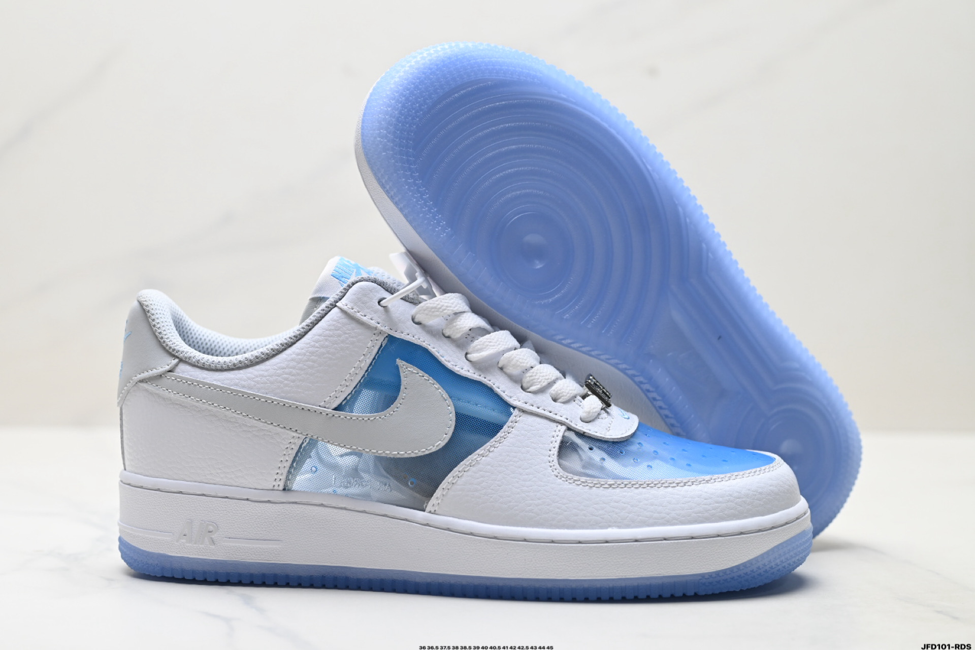 NIKE AIR FORCE 1‘07 IB5724-100