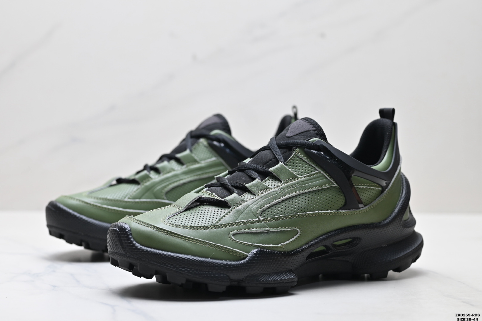 Ecco爱步 BIOM C-TRAIL系列 牛皮 圆头厚底系带 低帮 徒步鞋 803324-510