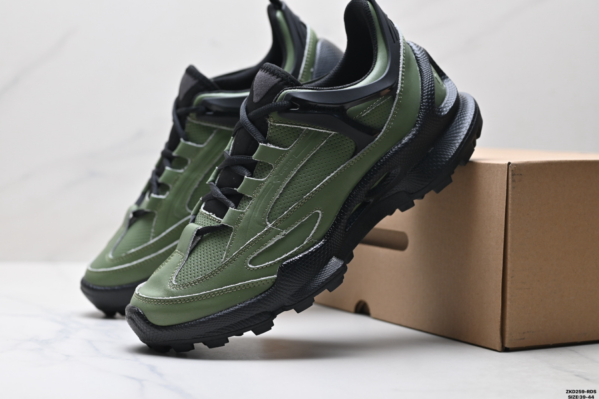 Ecco爱步 BIOM C-TRAIL系列 牛皮 圆头厚底系带 低帮 徒步鞋 803324-510