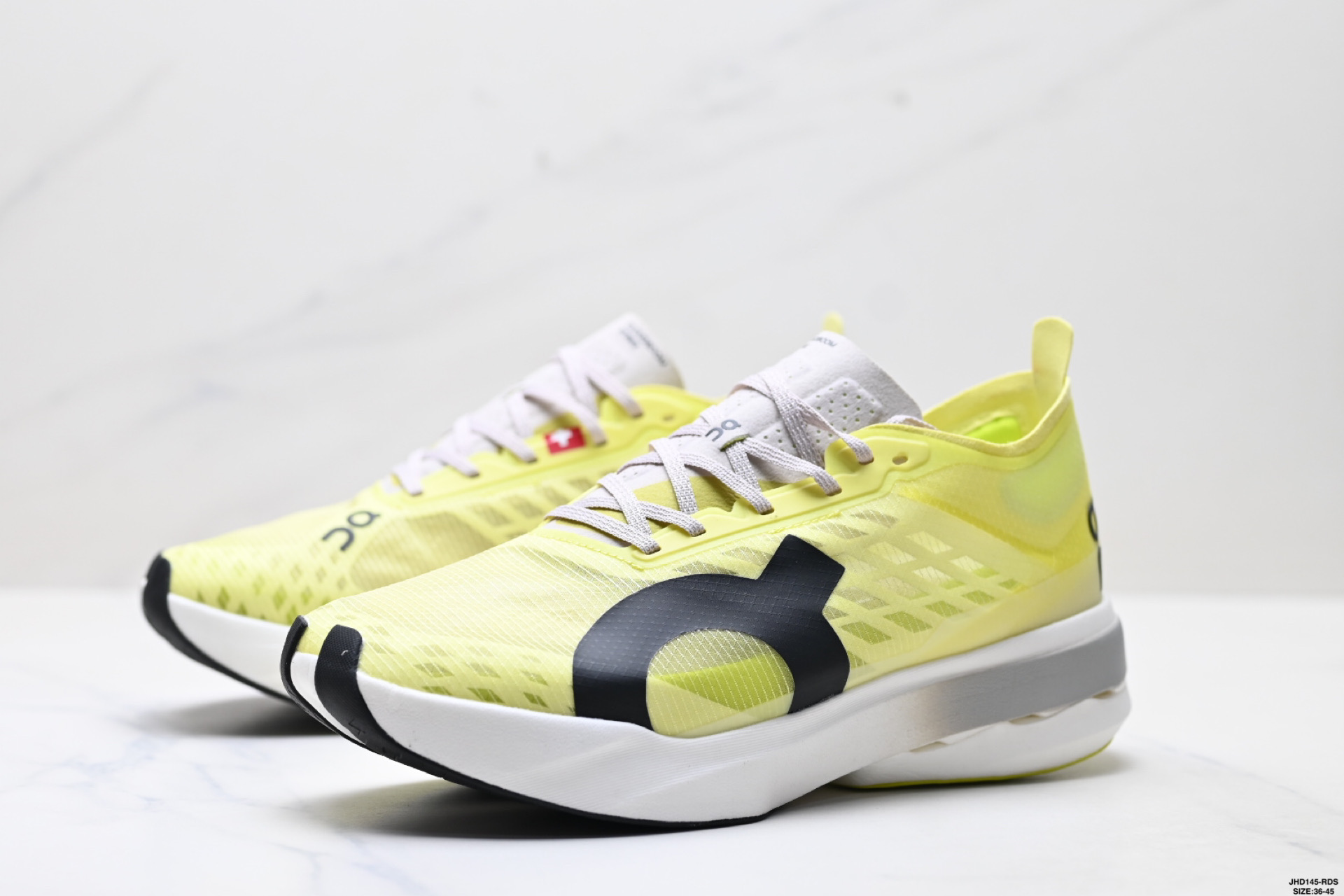 On昂跑 Cloudboom Strike Limelight 舒适耐磨透气支撑平衡 低帮 马拉松竞速跑步鞋 3ME3048