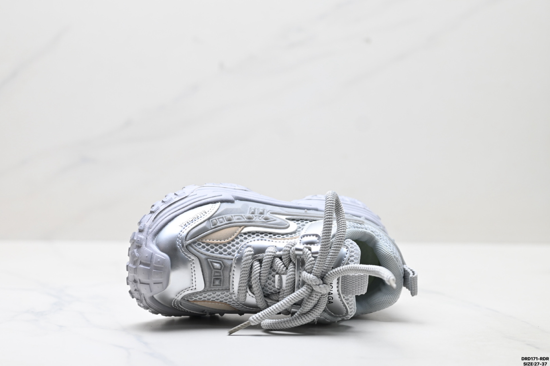 图片[2]-童鞋✅BALENCIAGA巴黎世家 复古时尚舒适百搭 低帮儿童休闲鞋 尺码：27-37 ID：DRD171-RDR-选品中心