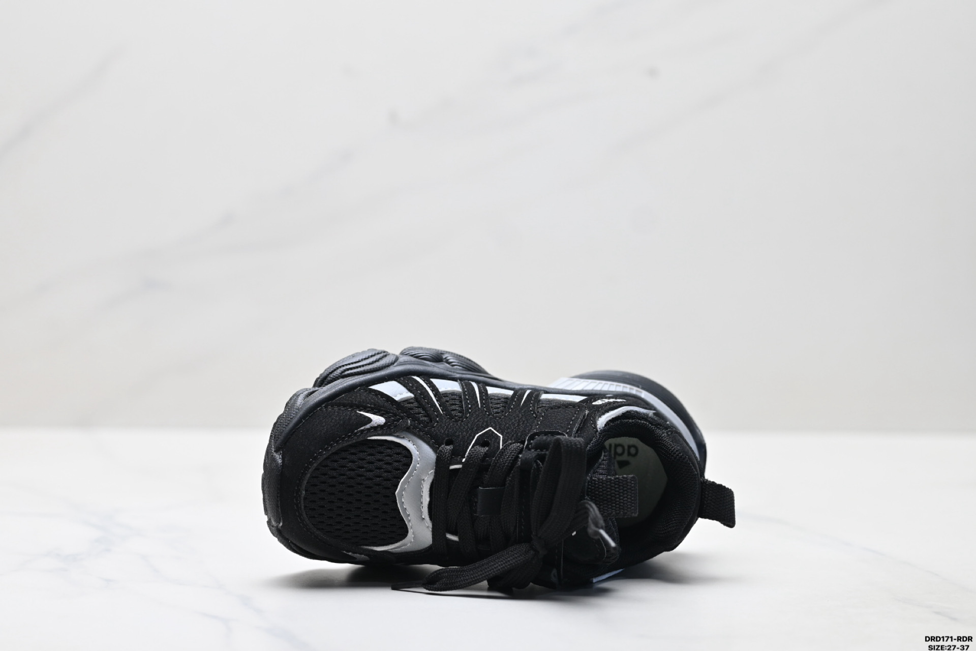 图片[2]-童鞋✅Adidas 阿迪达斯 太空革网面 时尚 百搭设计舒适 防滑透气 低帮 儿童休闲鞋 尺码：27-37 ID：DRD171-RDR-选品中心