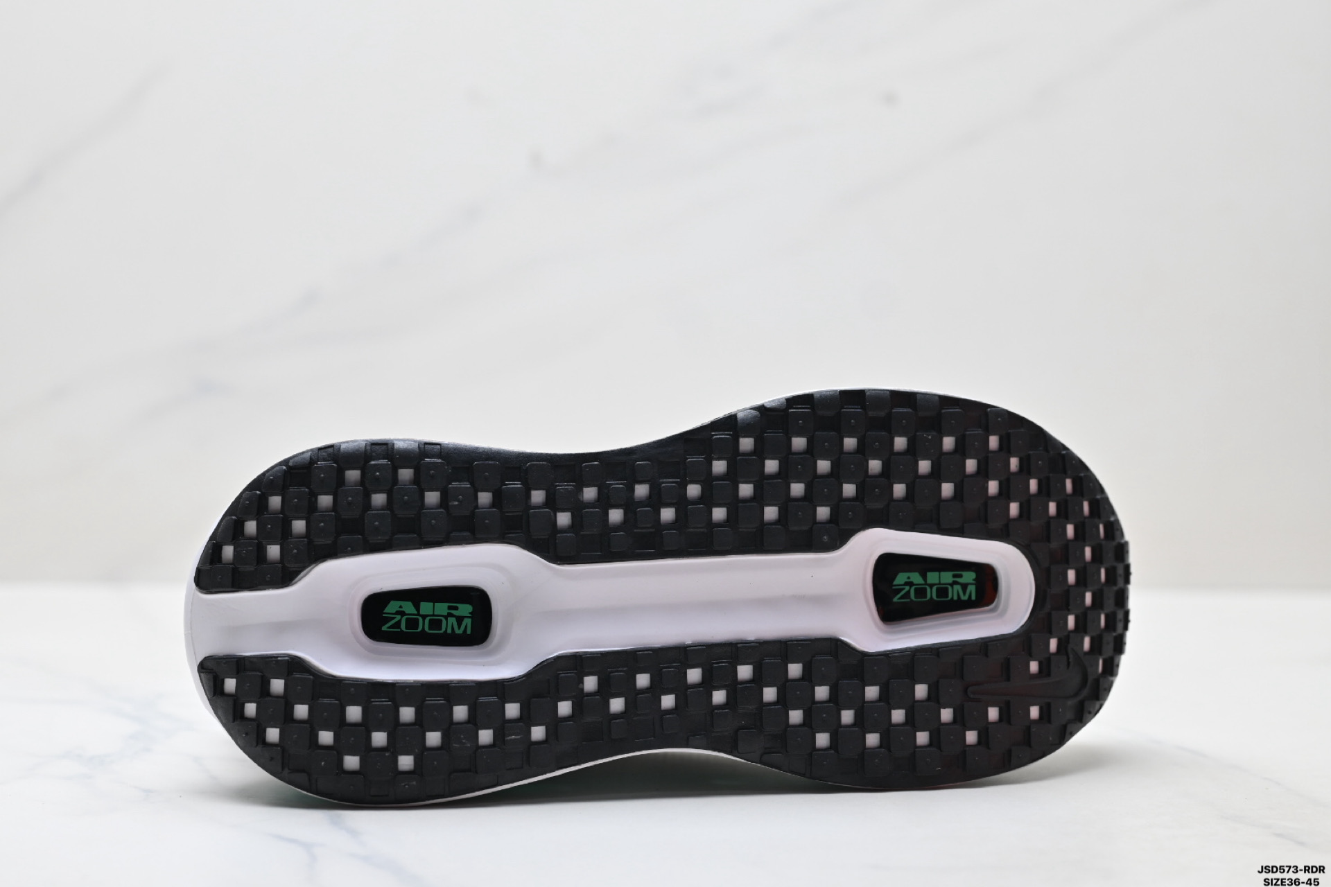 Nike VOMERO PREMIUM 耐克 舒适减震防滑 低帮跑步鞋 FN8453-022