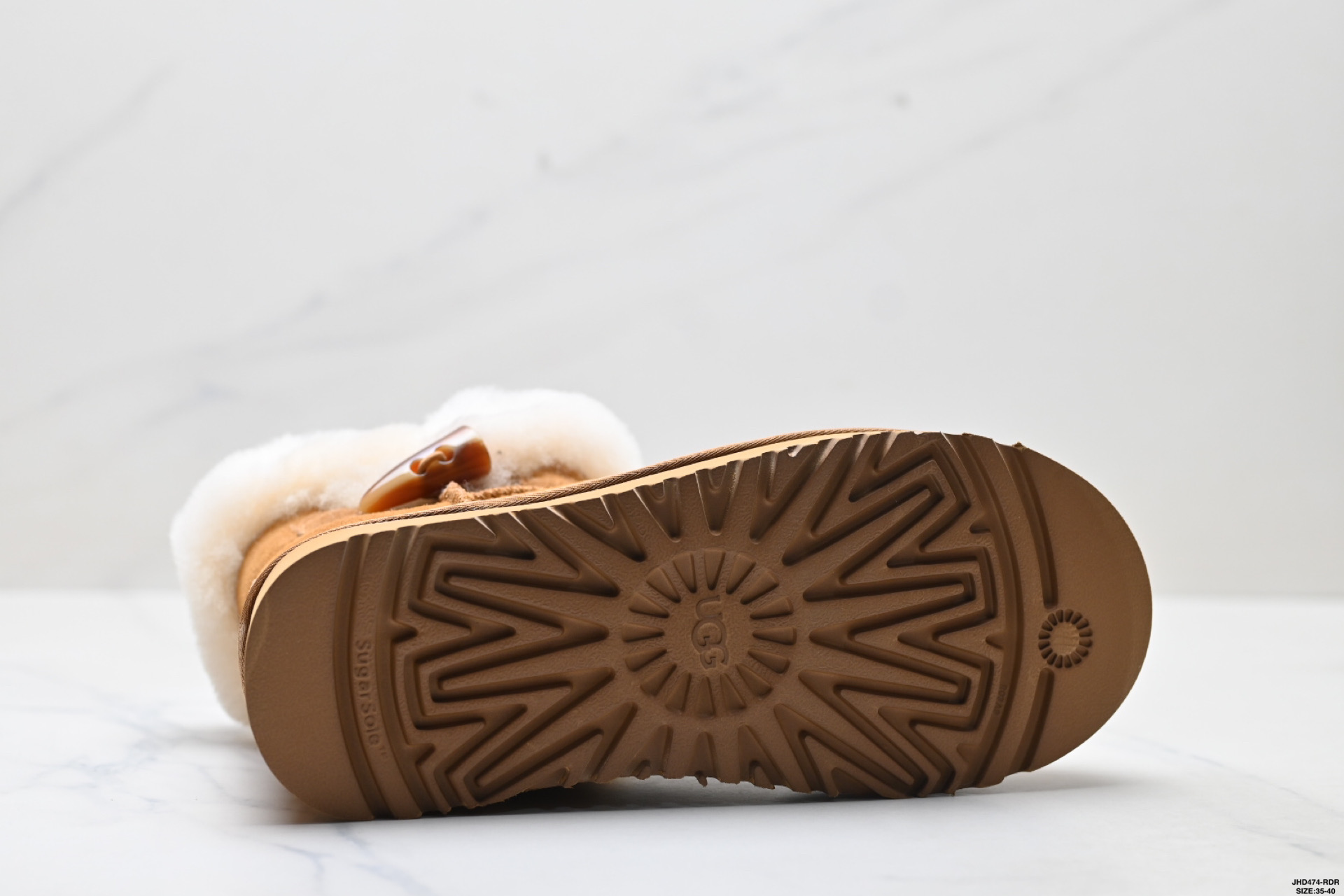 UGG厚底鞋保暖減震 加绒潮流 牛角扣 时尚百搭 短筒 雪地靴