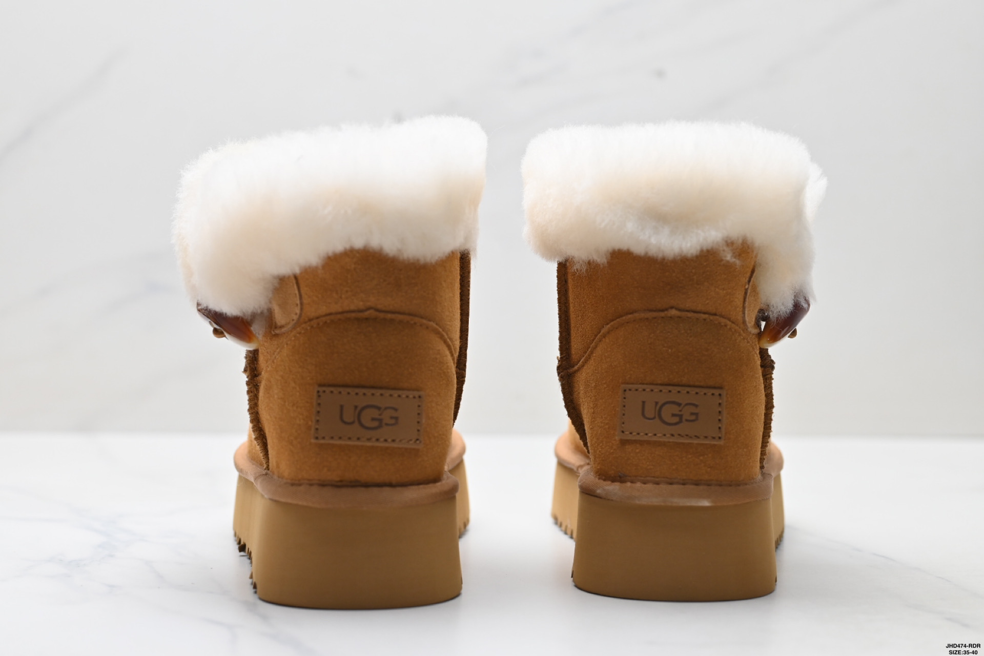 UGG厚底鞋保暖減震 加绒潮流 牛角扣 时尚百搭 短筒 雪地靴