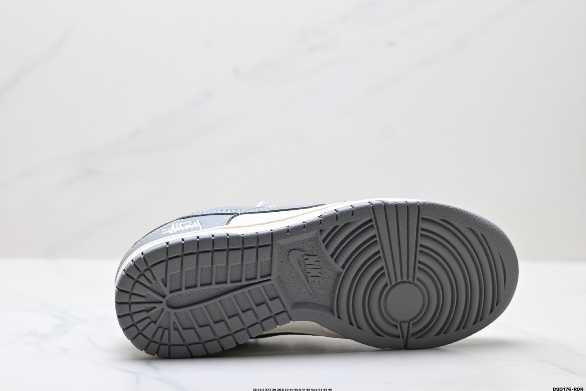 Nike Dunk Low Retro DIY: Zapatillas Deportivas de Moda Urbana Personalizable 10 i1757350003100 6674 0 8