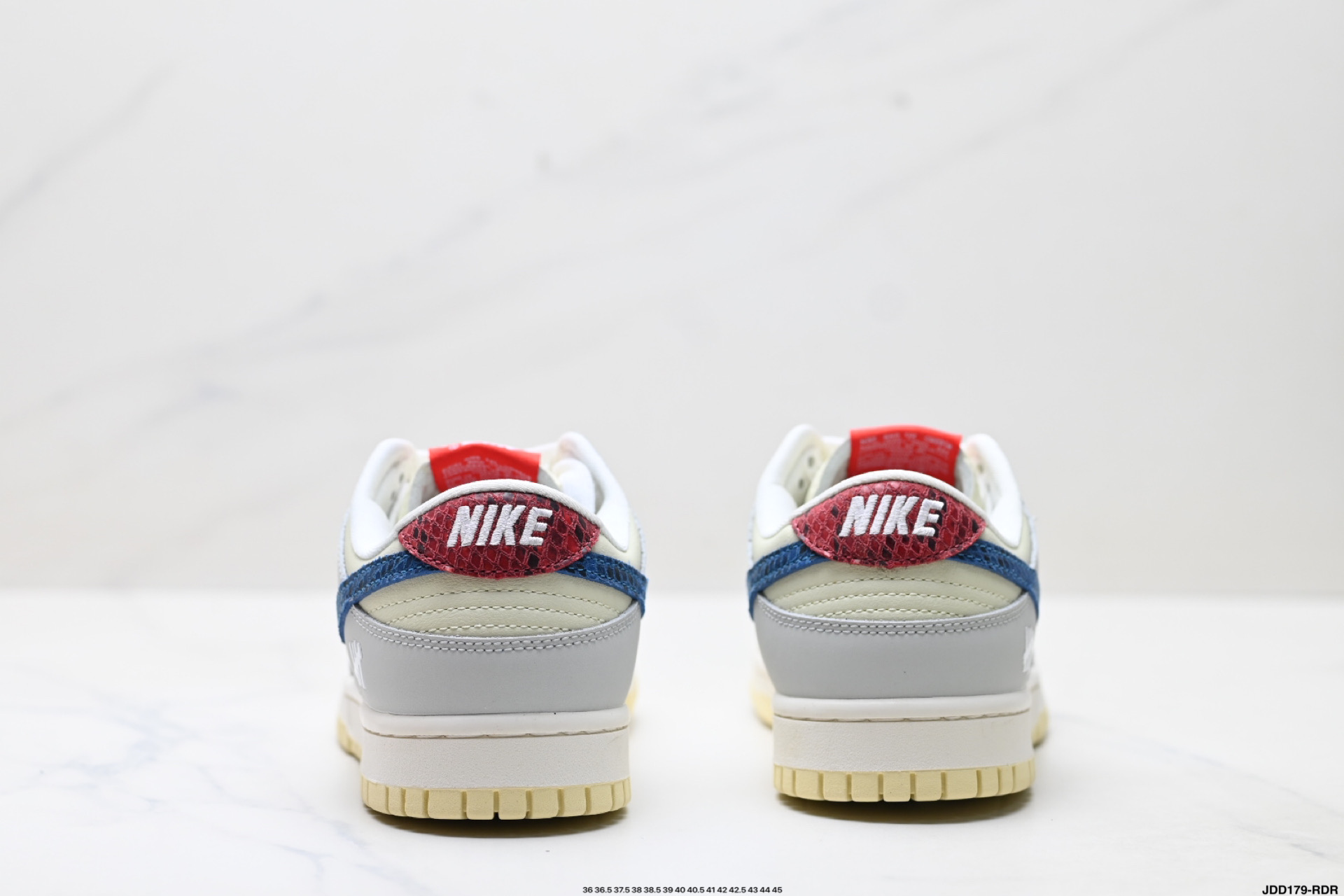 Nike Dunk Low Retro: Estilo Casual y Comodidad Premium para tu Día a Día 7 i1757350088378 7571 0 5
