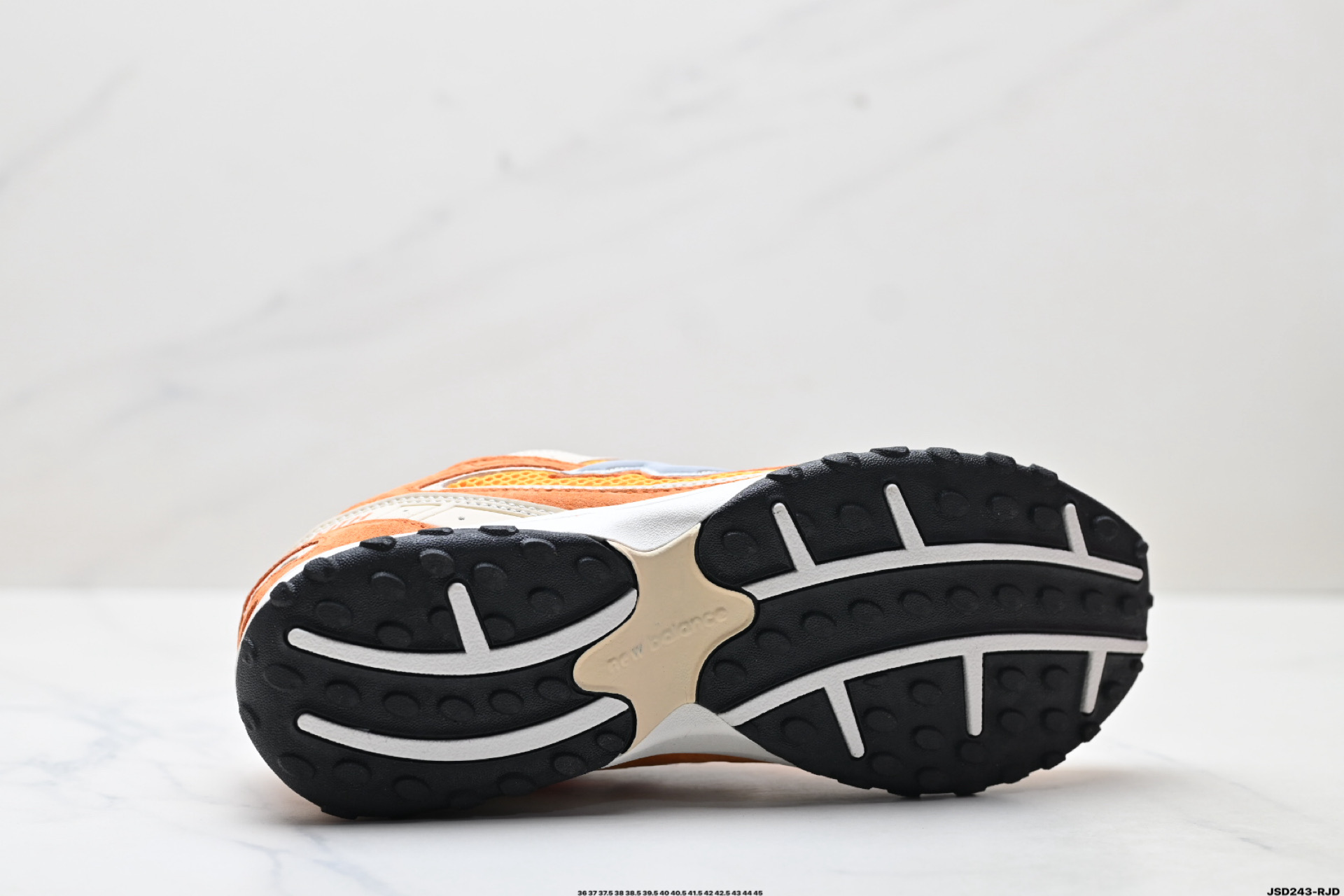 New Balance 204L系列 新百伦 薄底鞋 薄底皮质鞋带德训系 减震耐磨包裹性支撑轻便 低帮 生活休闲鞋 U204LKTI