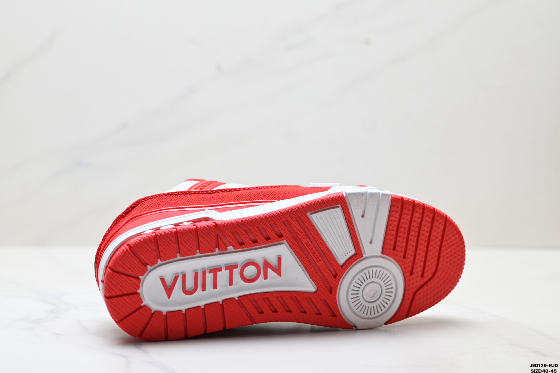 Louis Vuitton Trainer Sneaker Low - Estilo y Confort en Cada Paso 10 i1757431653653 6992 0 8