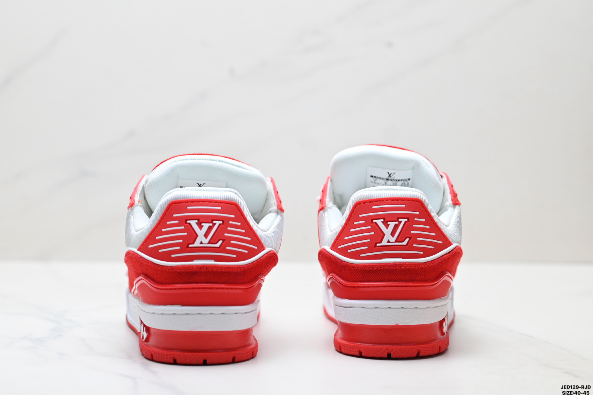 Louis Vuitton Trainer Sneaker Low - Estilo y Confort en Cada Paso 7 i1757431654251 7160 0 5