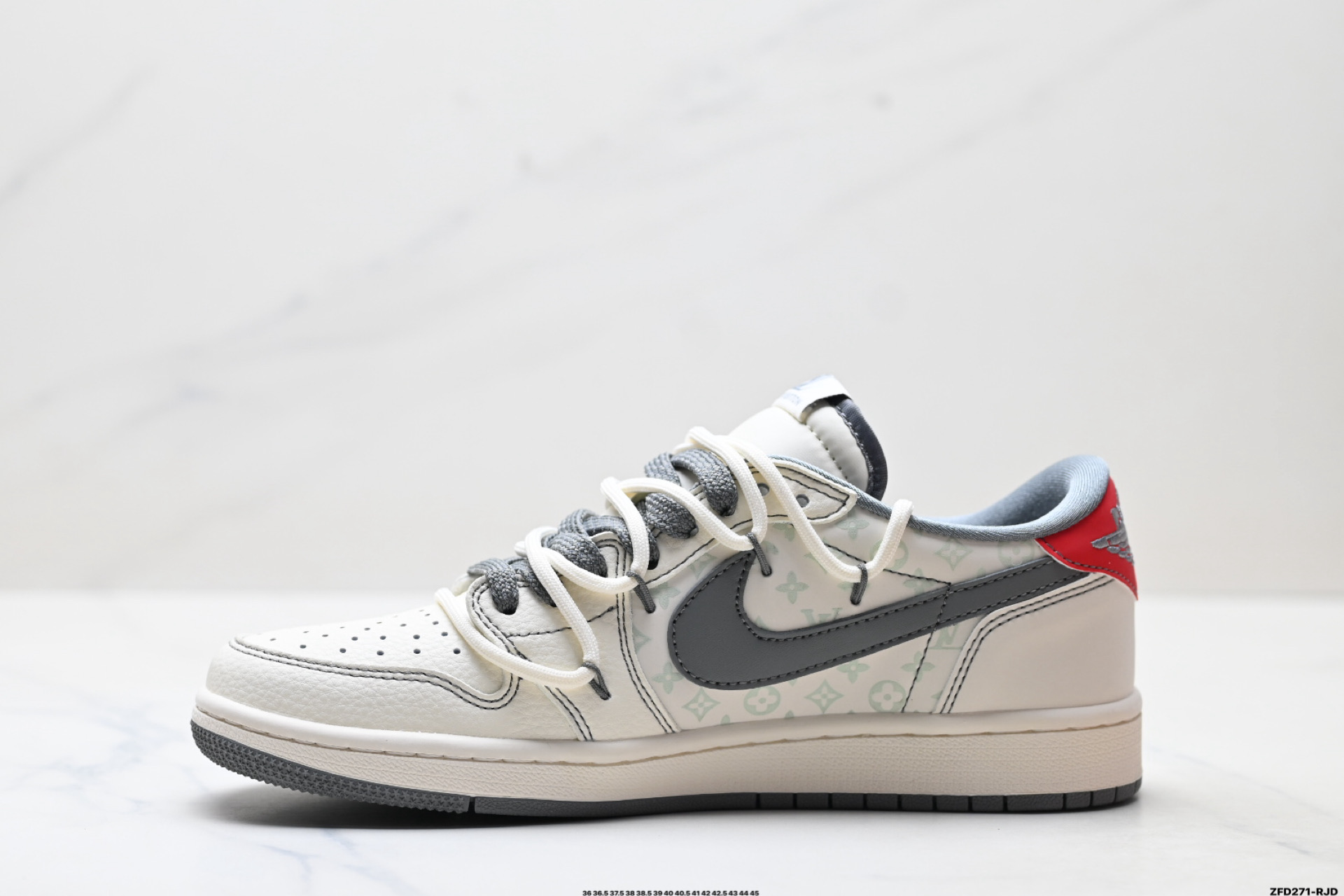 Nike Air Jordan 1 x Travis Scott AJ1倒勾 乔一倒钩 ‘DIY’定制 耐克 低帮文化篮球鞋 HT5088-605