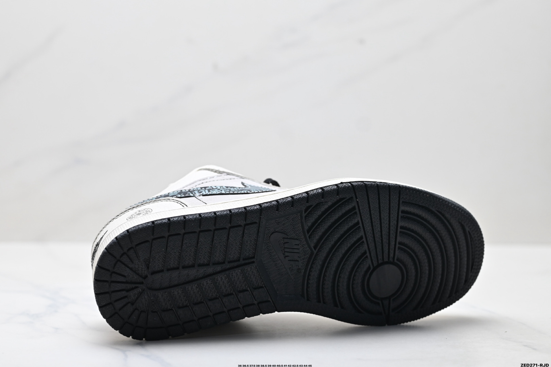 Nike Air Jordan 1 Low AJ1乔1低帮休闲板鞋 QR2025-004