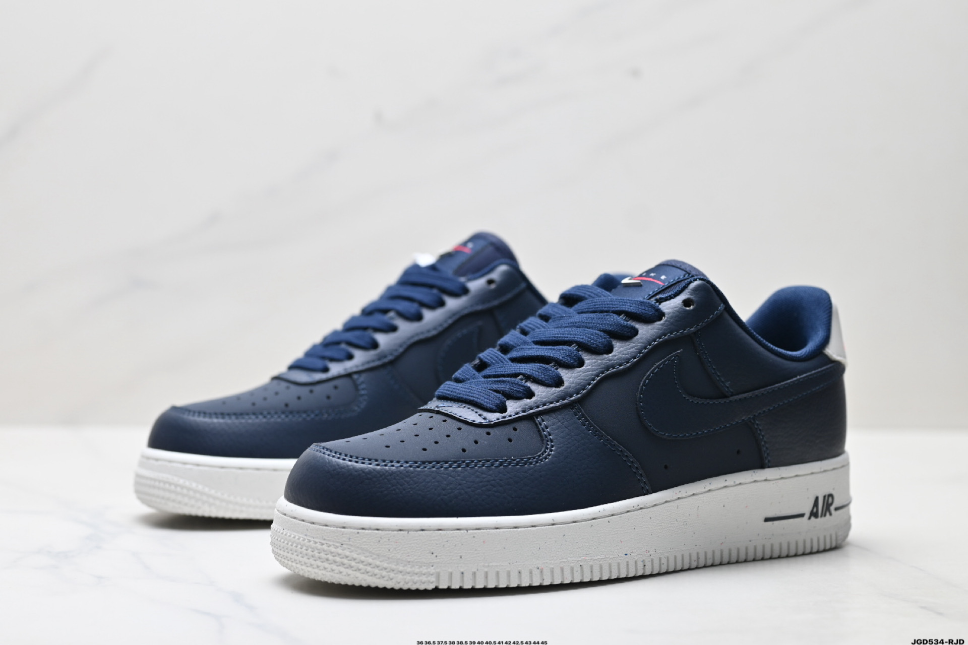 NIKE AIR FORCE 1‘07 LX DZ2708-100