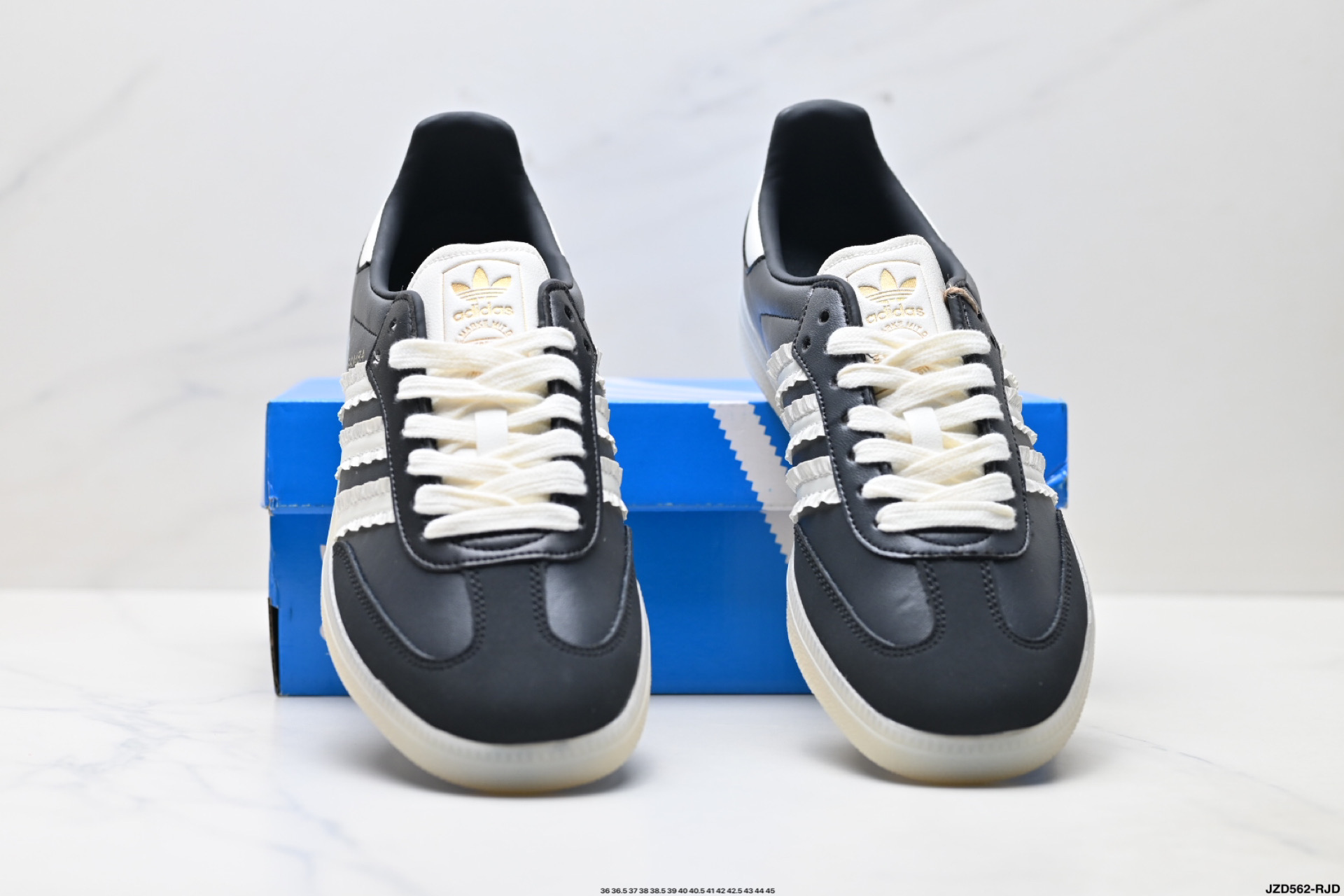 Adidas Originals Samba OG 桑巴舞系列 阿迪达斯 三叶草 绅士德训足球风百搭低帮休闲运动板鞋 JR8841