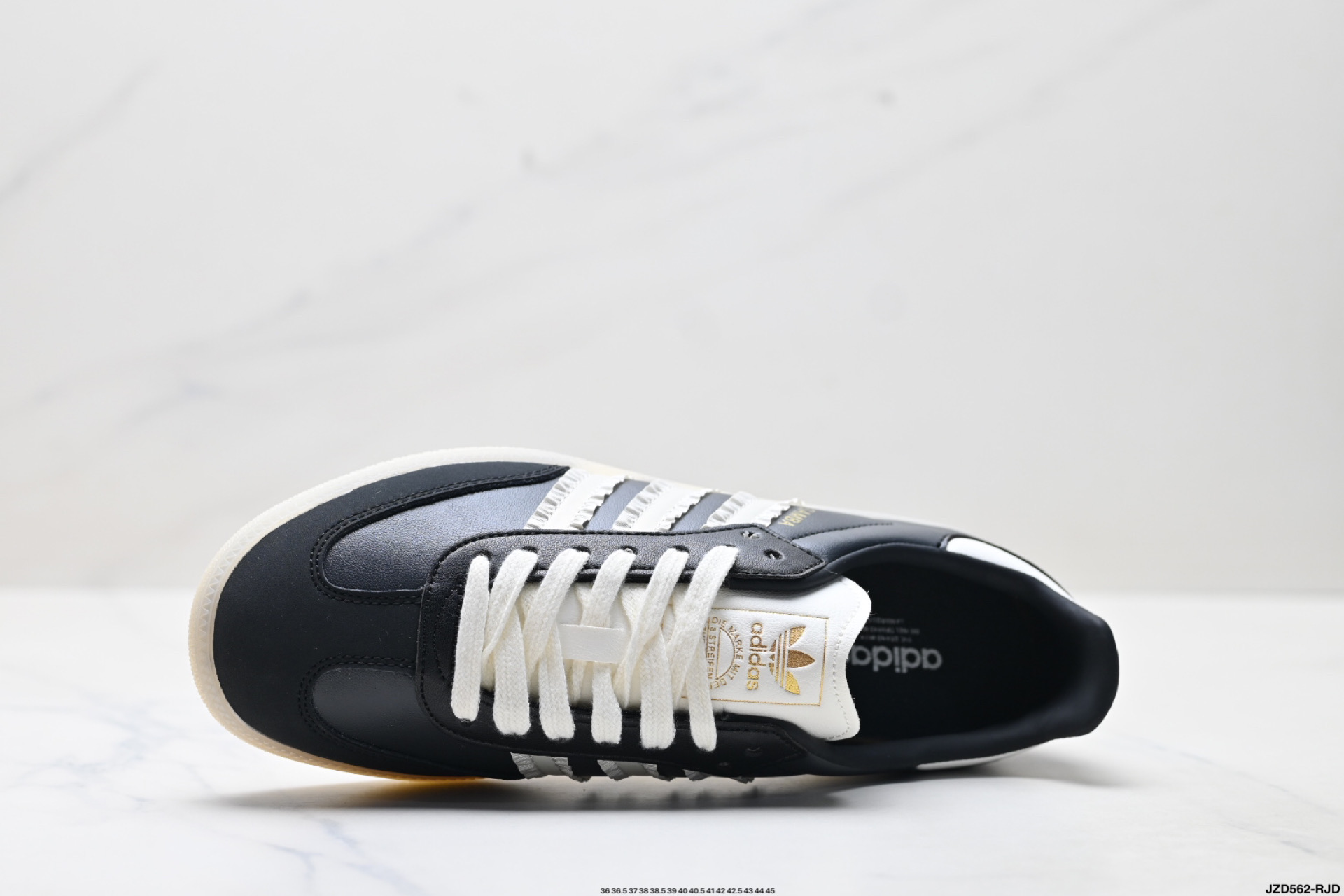 Adidas Originals Samba OG 桑巴舞系列 阿迪达斯 三叶草 绅士德训足球风百搭低帮休闲运动板鞋 JR8841