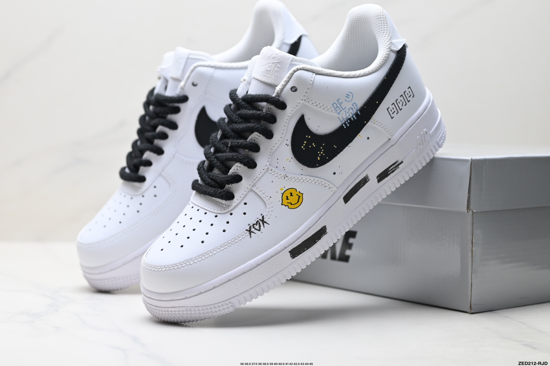 NIKE AIR FORCE 1‘07 WB ZH0316-104