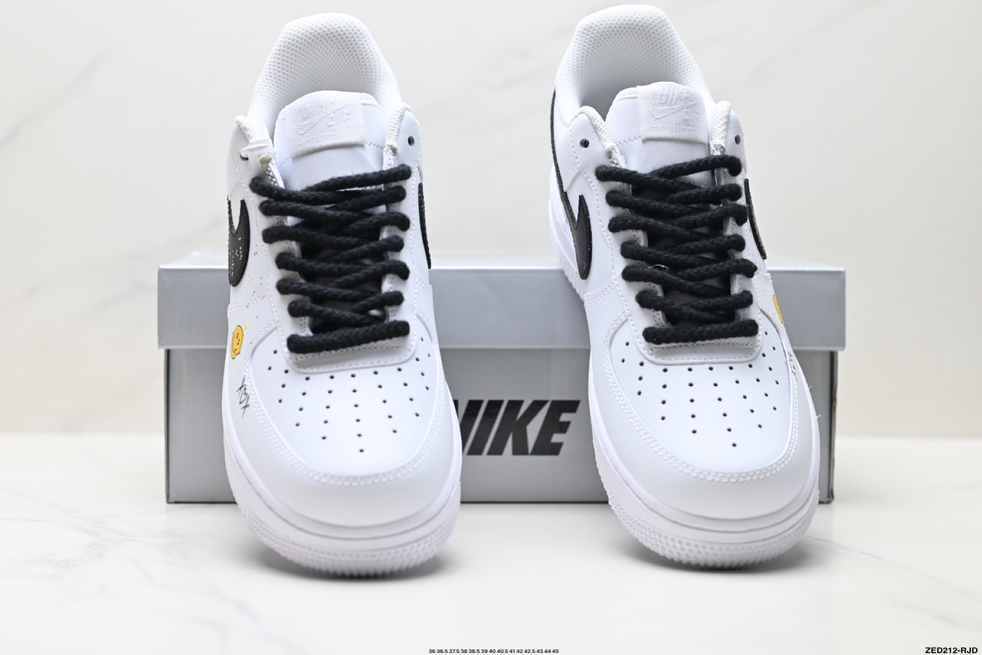 NIKE AIR FORCE 1‘07 WB ZH0316-104