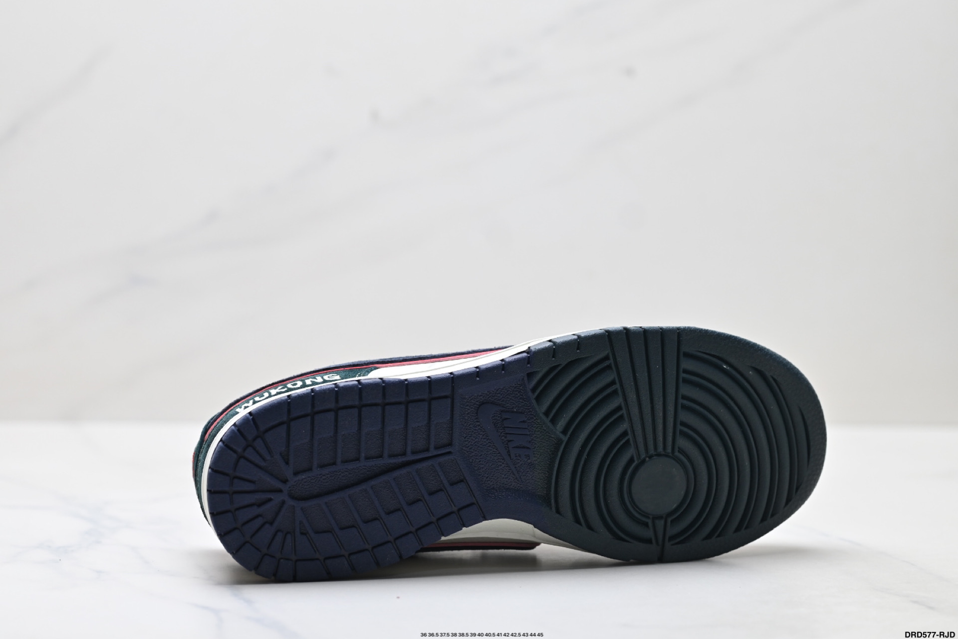 Nike Dunk Low Retro 'Wukong' Edición Limitada para Hombre y Mujer 10 i1757434809749 7799 0 8