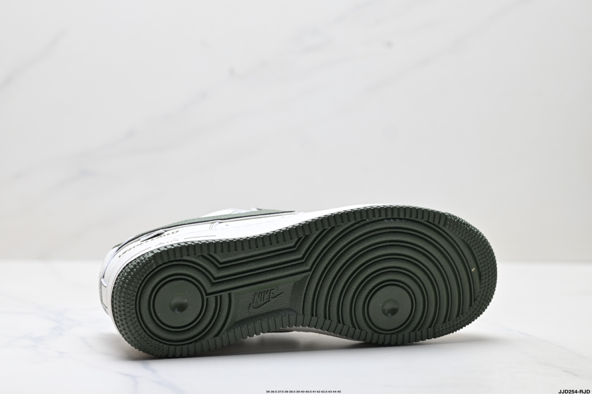 Nike Air Force 1 '07 Low Undefeated Zapatillas Deportivas Casuales para Hombre 10 i1757435308757 4185 0 8