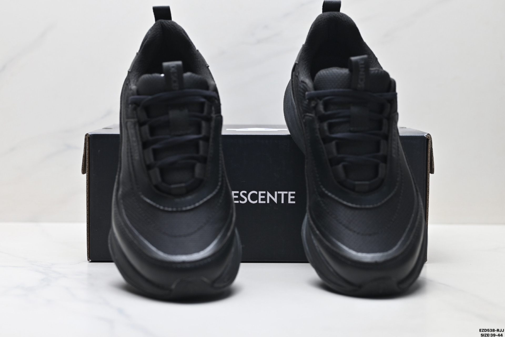 纯原迪桑特DESCENTE ENERZITE LAVITATE 2.0 KNIT 时尚防滑 低帮跑步鞋 D4431RRN23