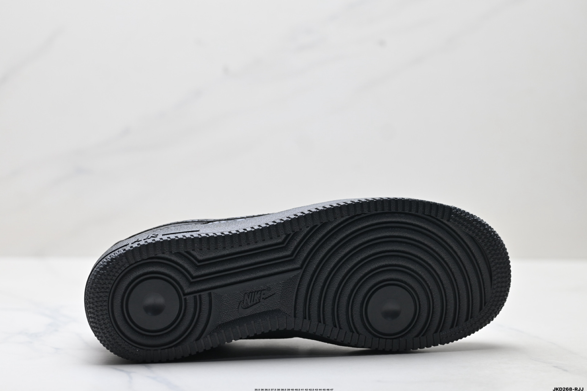 耐克Nike AIR FORCE 1‘07 空军一号低帮百搭休闲运动板鞋 IB0018-004