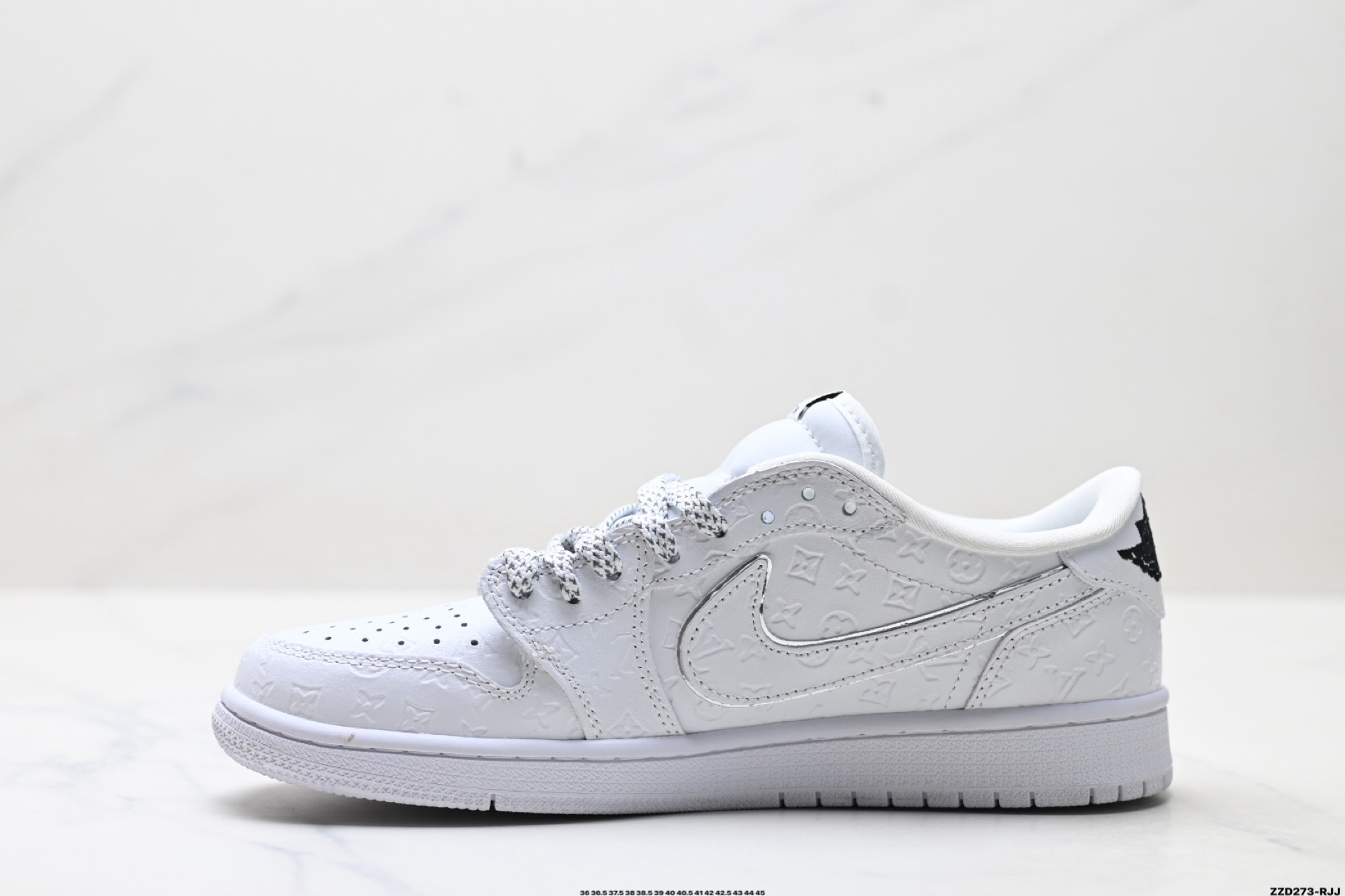 Nike Air Jordan 1 x Travis Scott AJ1倒勾 乔一倒钩 ‘DIY’定制 耐克 低帮文化篮球鞋 XS2025-076