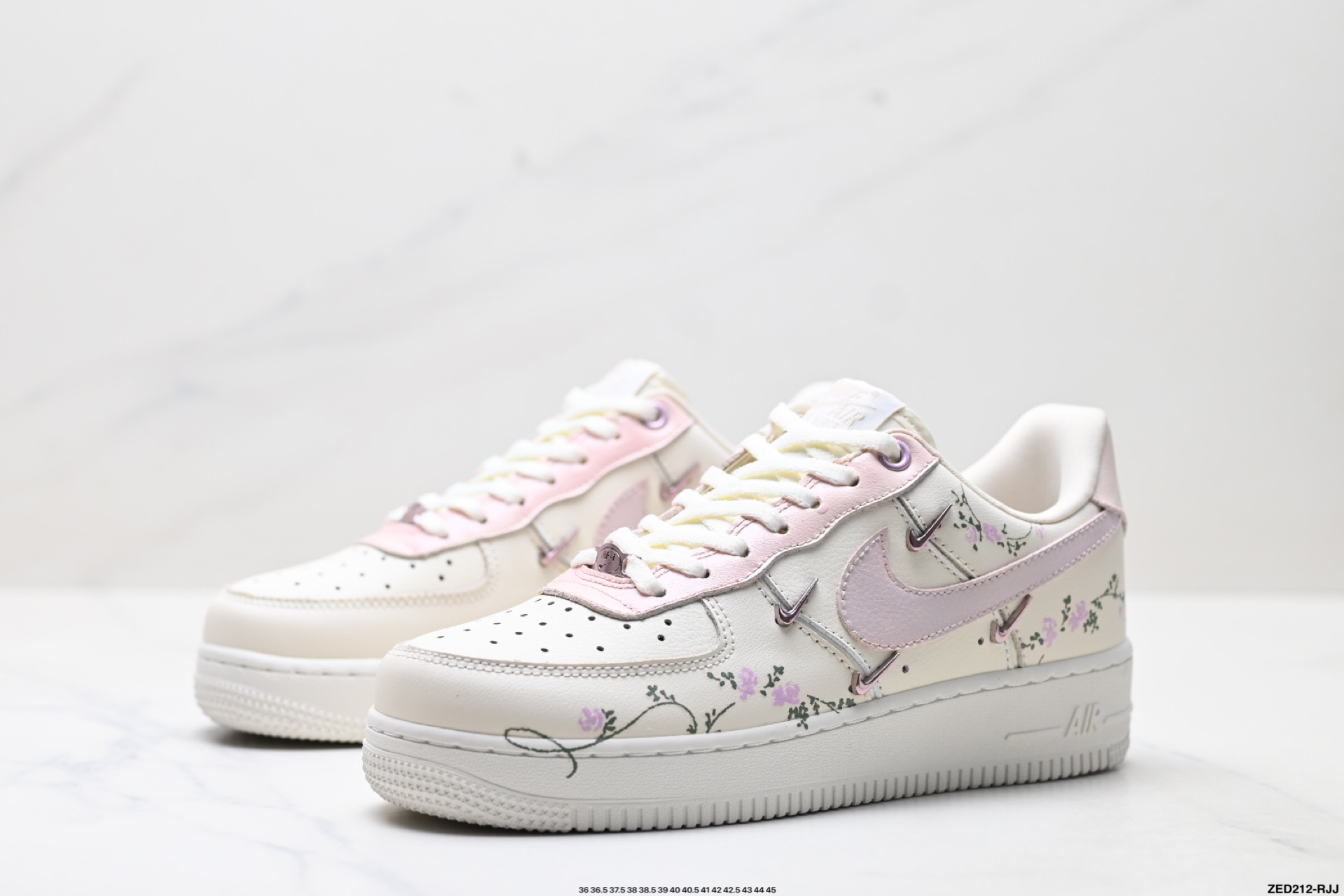 NIKE AIR FORCE 1‘07 FV8110-182